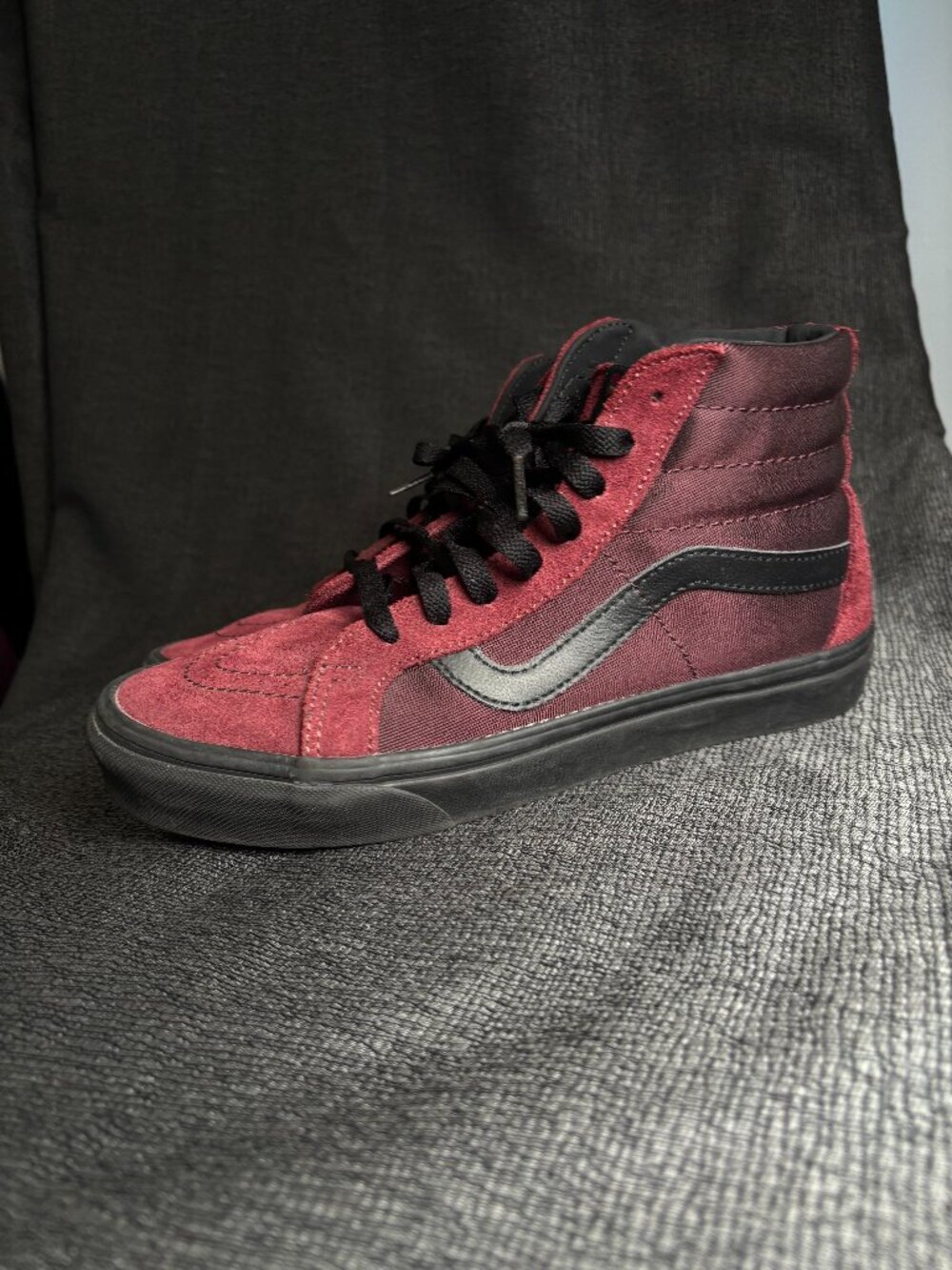 VANS Sneaker Black & Burgundy - Picture 2 of 4